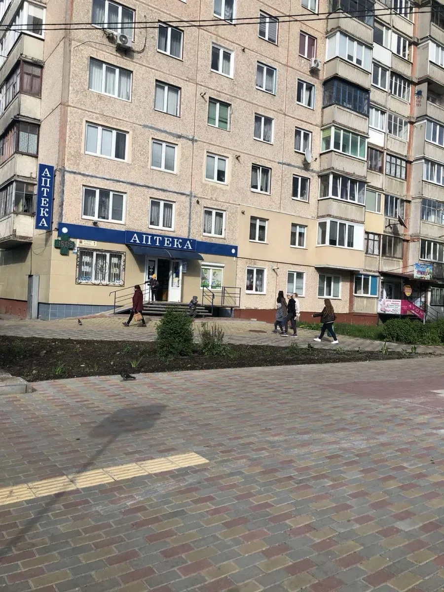 Приміщення, Гаї-Гречинські: фасадне, власний санвузол, біля зупинки, фото 2