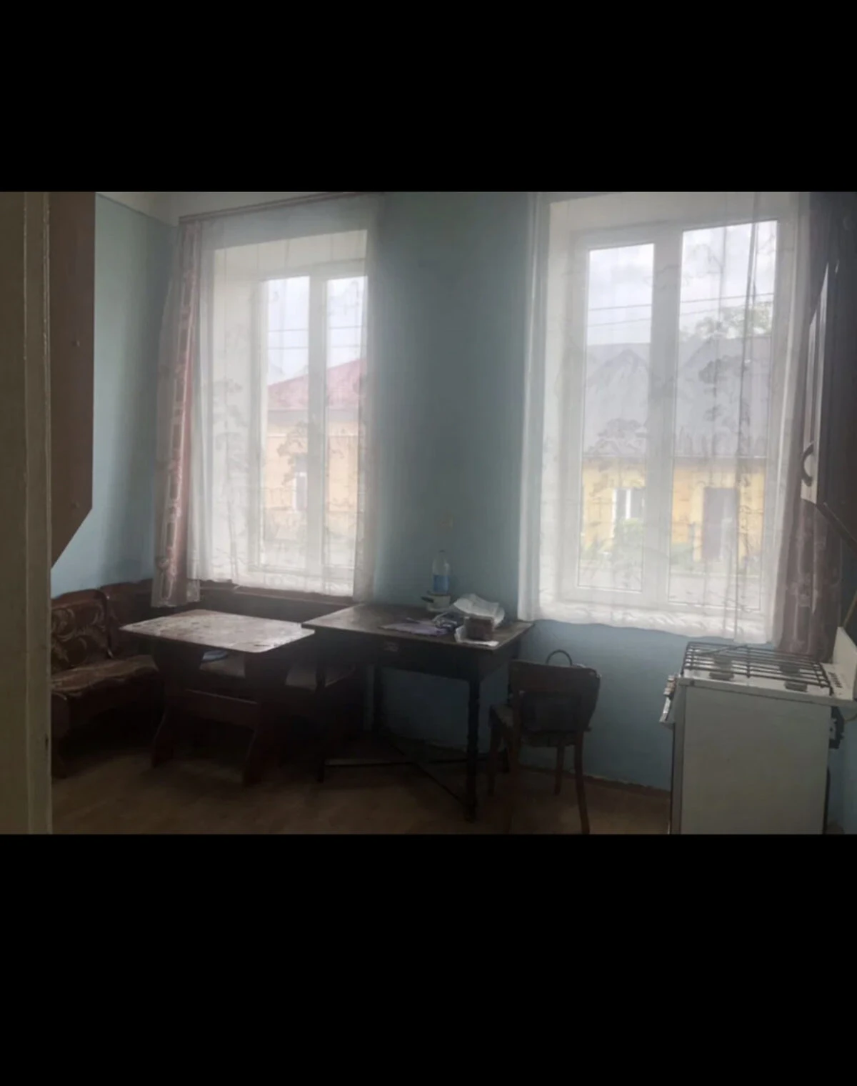 2-кімнатна квартира, Старий Самбір: внутрішній двір, стеля 3,57 м - фото 2