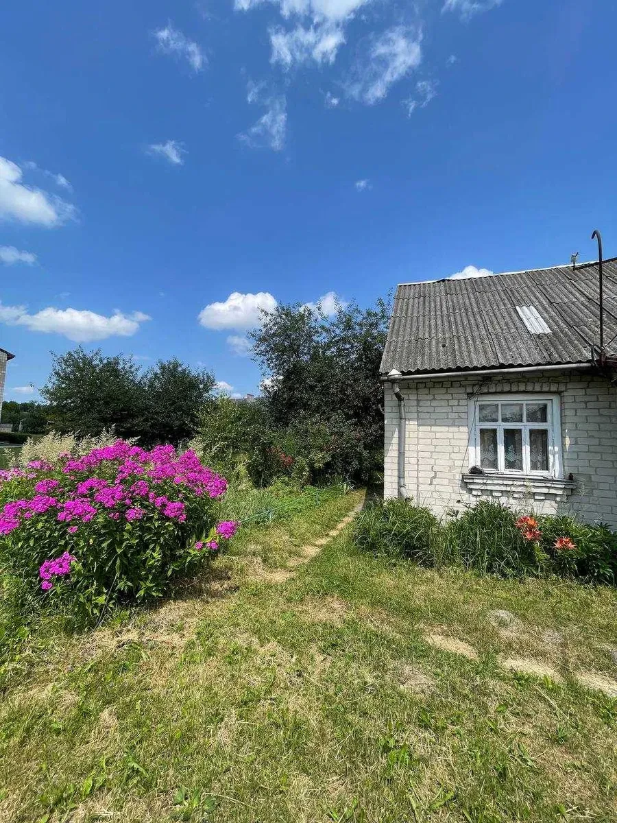 Будинок, Ратне: 27 соток, окремі кімнати, свердловина - фото 4