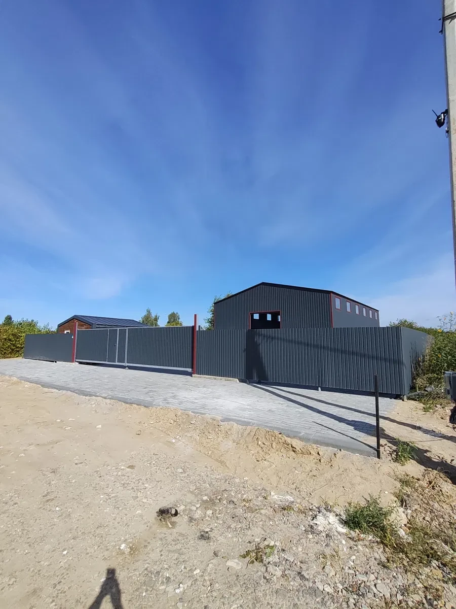Складской комплекс, Хотов: солнечная электростанция, ангар 15 × 24 м - фото 2