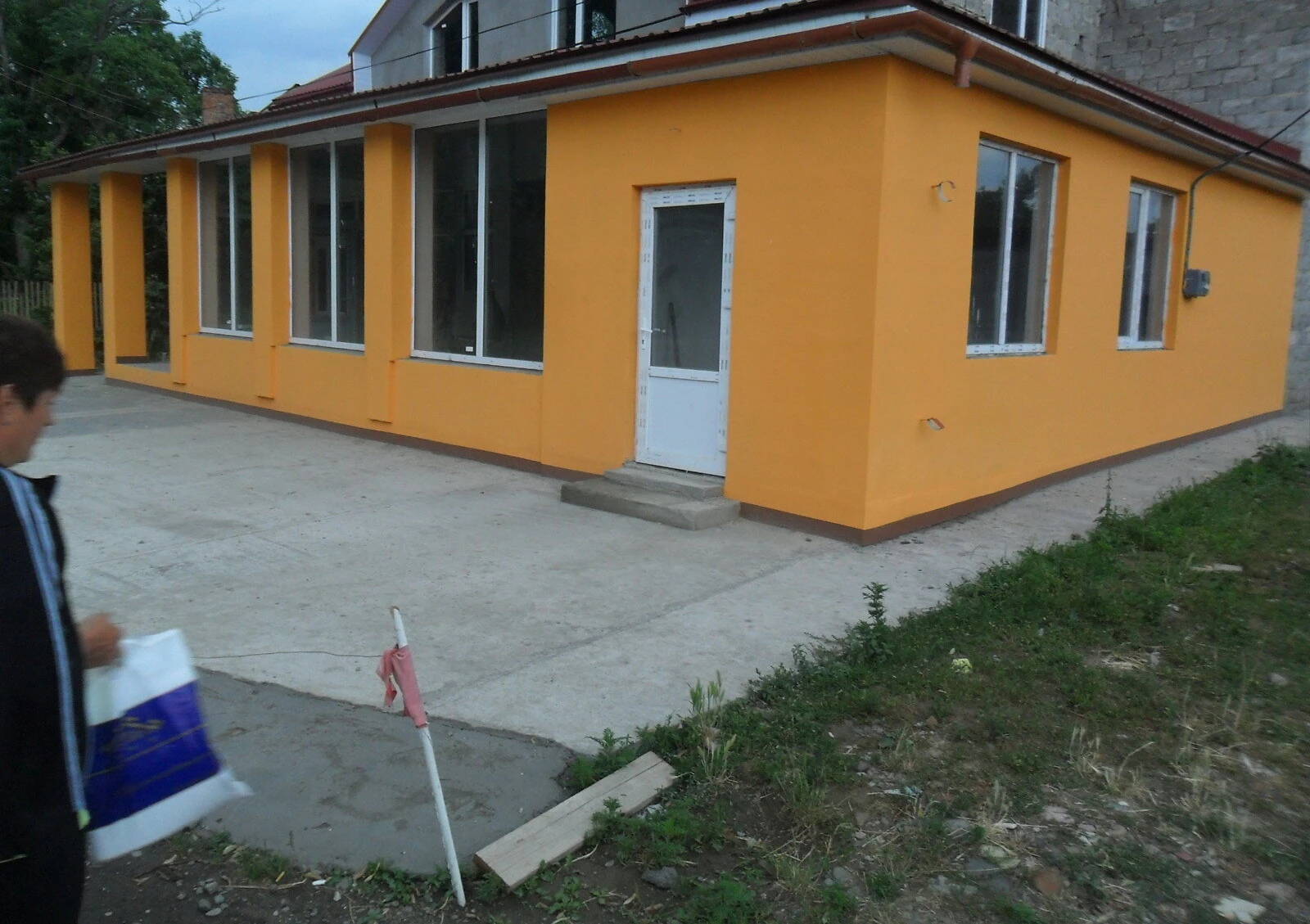Приміщення, Чоп: торгово-офісний центр, 1-й поверх, переуступка - фото 4