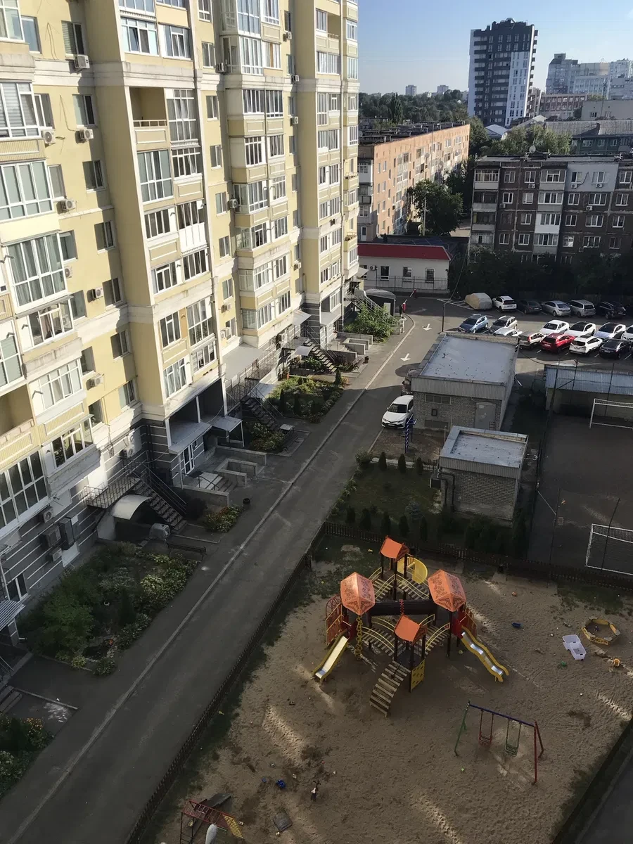 Євродвушка на вулиці Перемоги: авторський ремонт, автономне опалення - фото 2