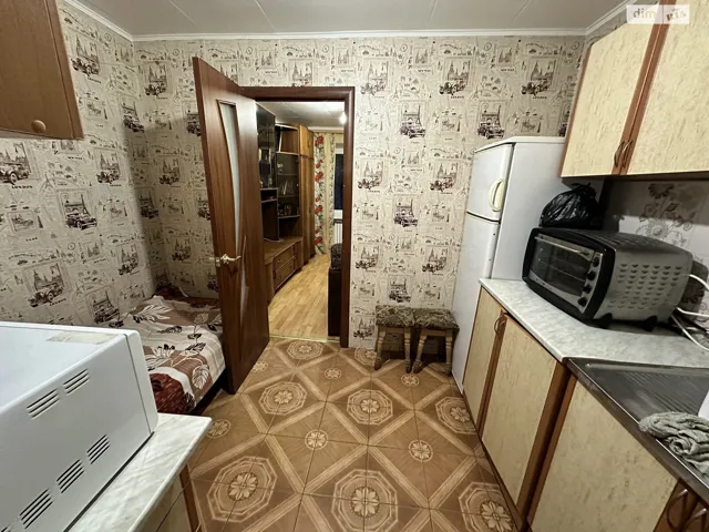 Кімната, Лєнпоселище: косметичний ремонт, бойлер - фото 3