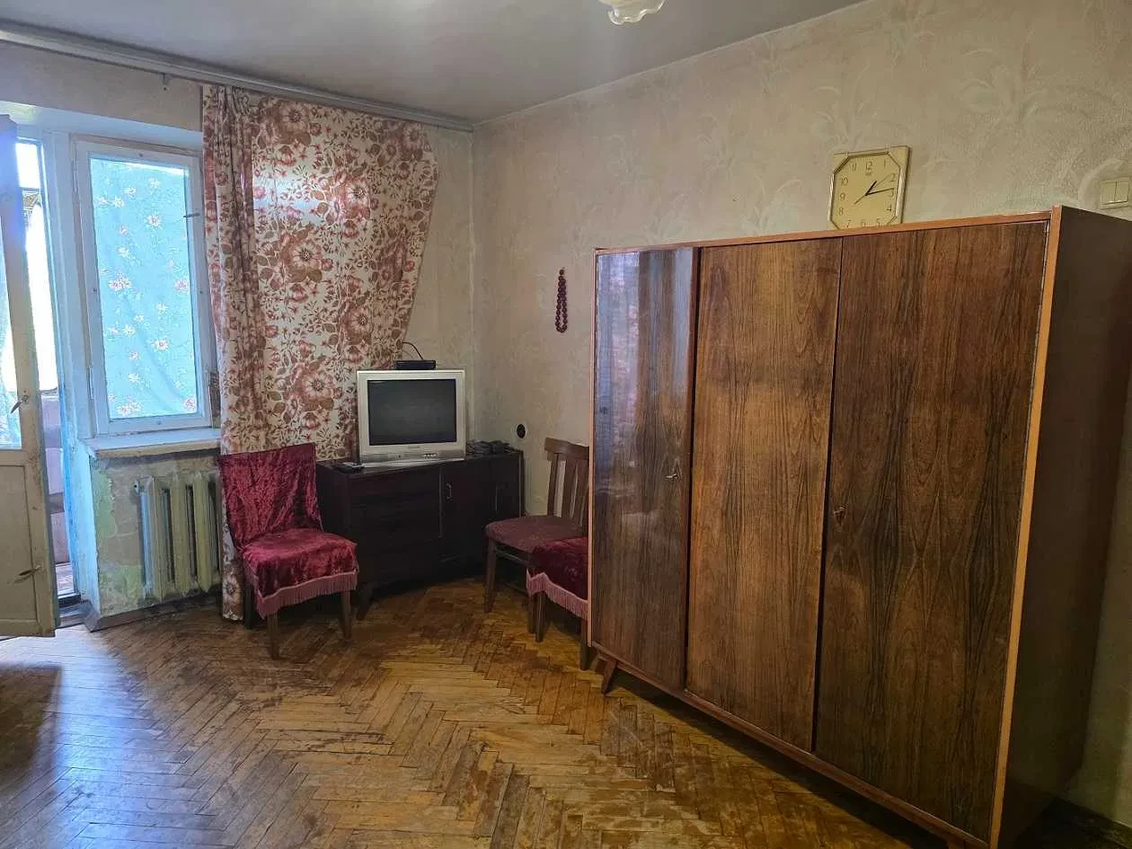 2-кімнатна квартира, Бровари: школа за 200 м, бойлер