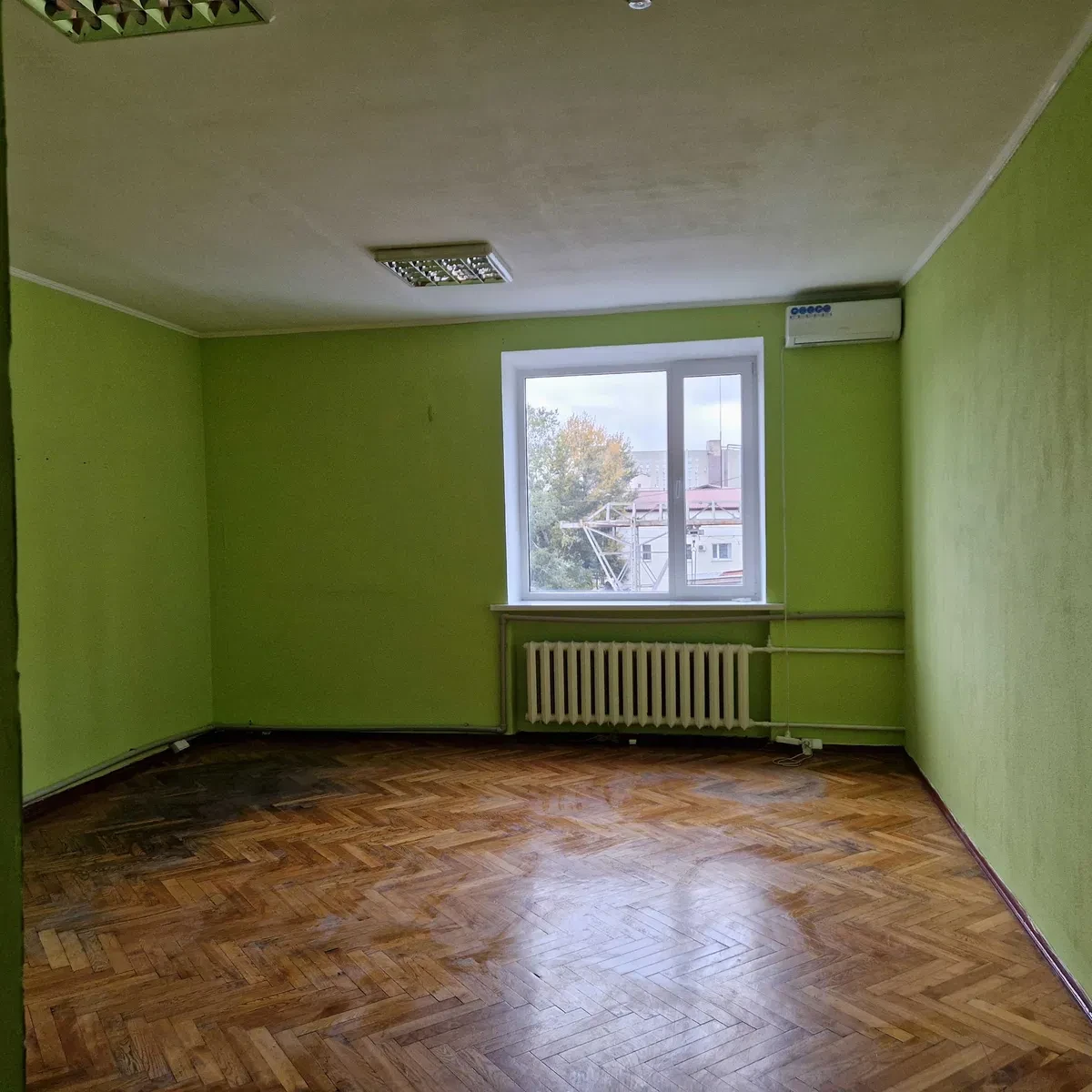 Офіс, Солом'янський: метро Берестейська, власна котельня - фото 1