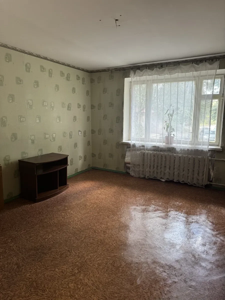 1-кімнатна квартира у ЖК Ромын двор: не кутова, біля Сільпо - фото 2