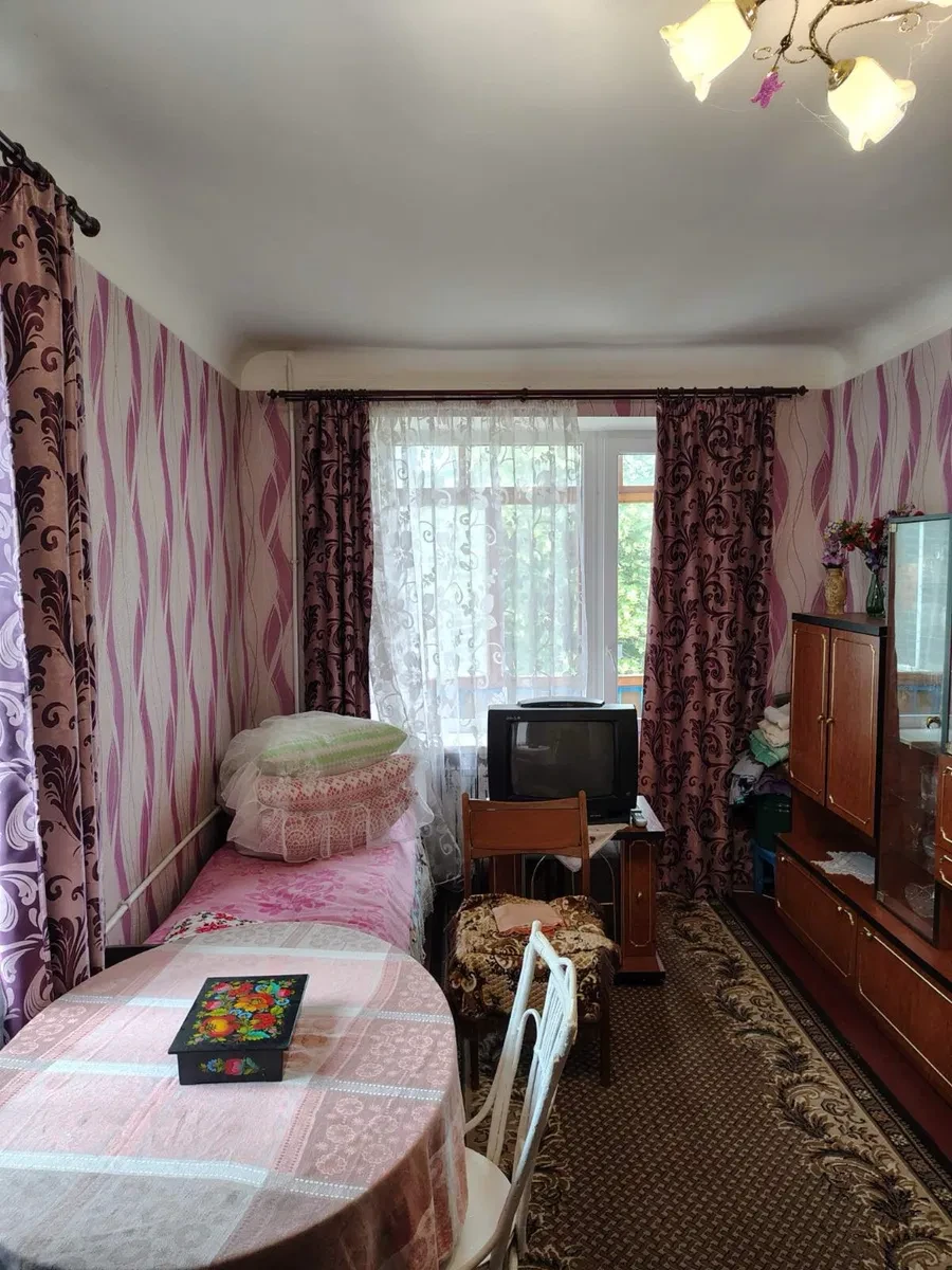 1-кімнатна квартира, Червона: косметичний ремонт, торг - фото 1