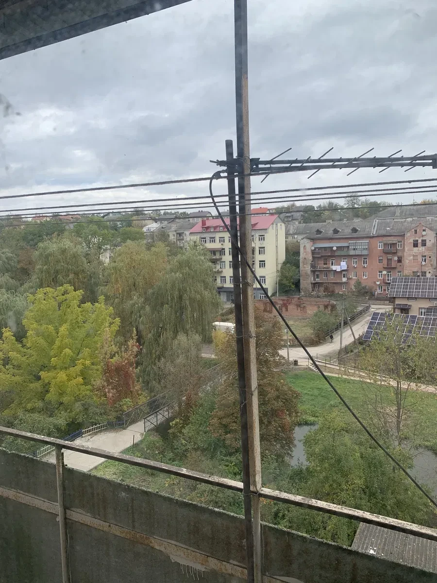3-комнатная квартира, Бучач: отопление без света, вид на реку - фото 2