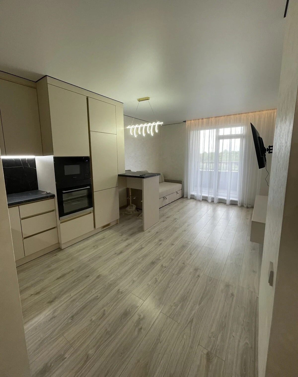 1-кімнатна квартира, Ужгород: дизайнерський ремонт, тепла підлога - фото 3