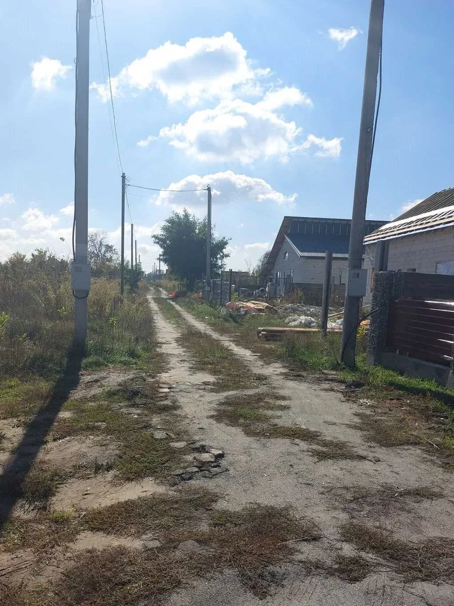 Ділянка 10 соток, Петропавлівське: електрика, поруч лісосмуга - фото 1