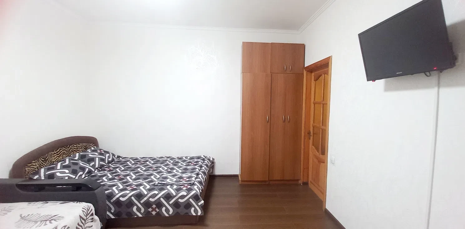 1-кімнатна квартира, Шмідта: закритий двір, власне паркування, фото 2