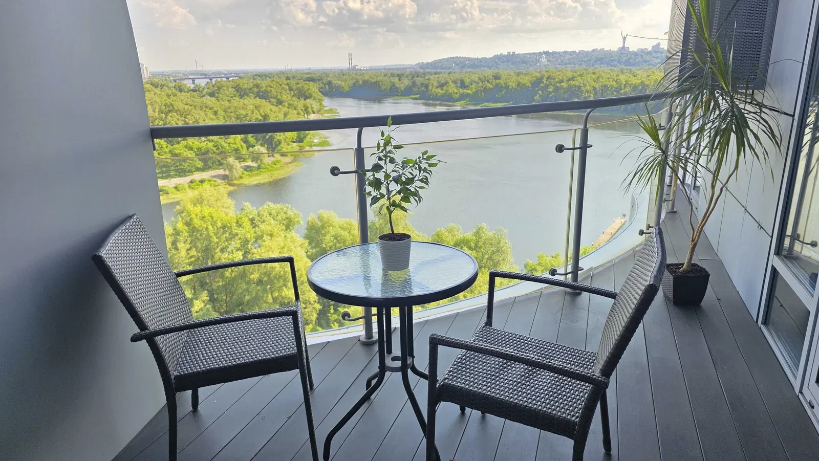 4-кімнатна квартира у ЖК Riviera Riverside: генератор, вид на Лавру - фото 4