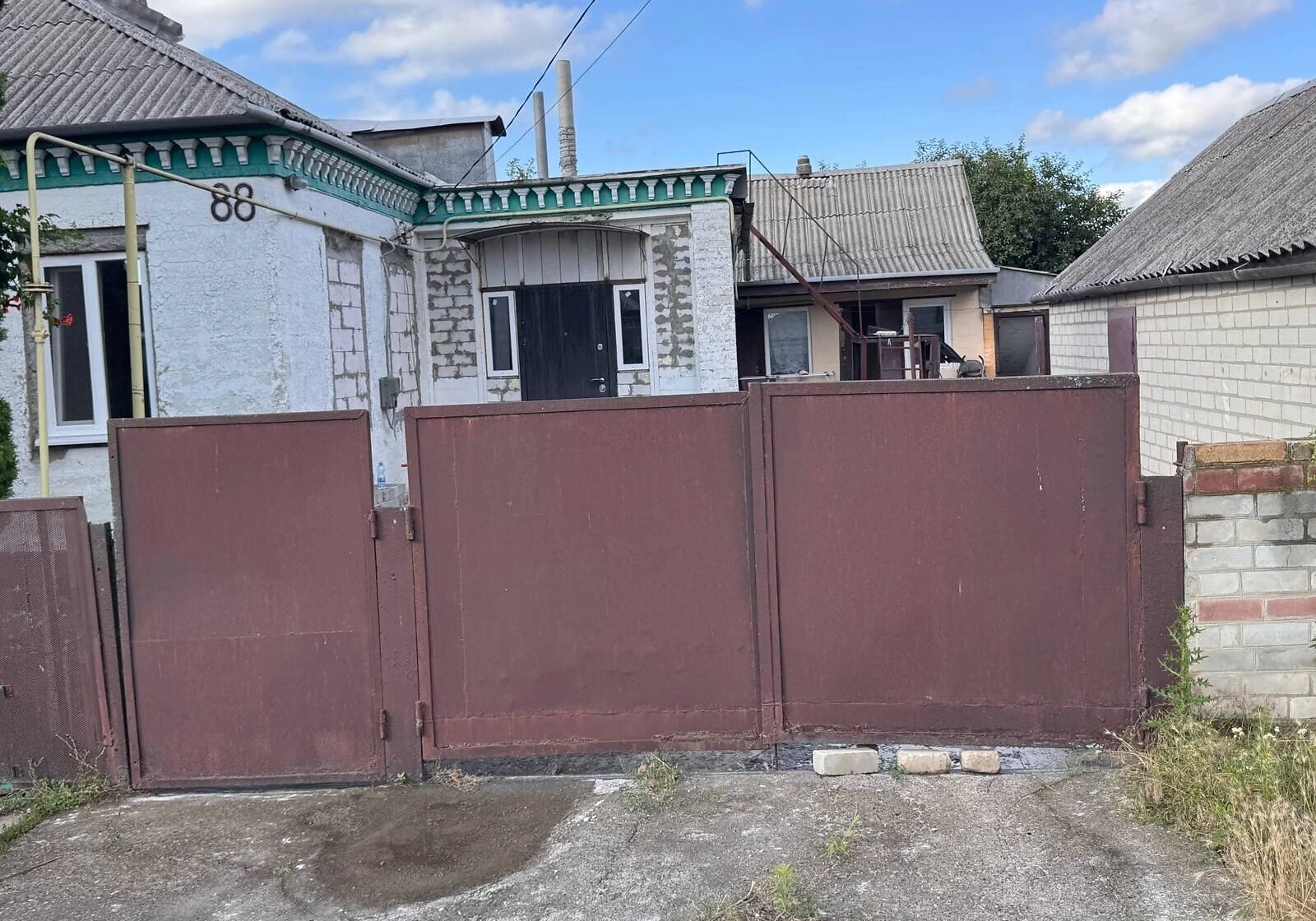 Будинок, Підгороднє: гараж із підвалом, басейн, криниця і свердловина - фото 2