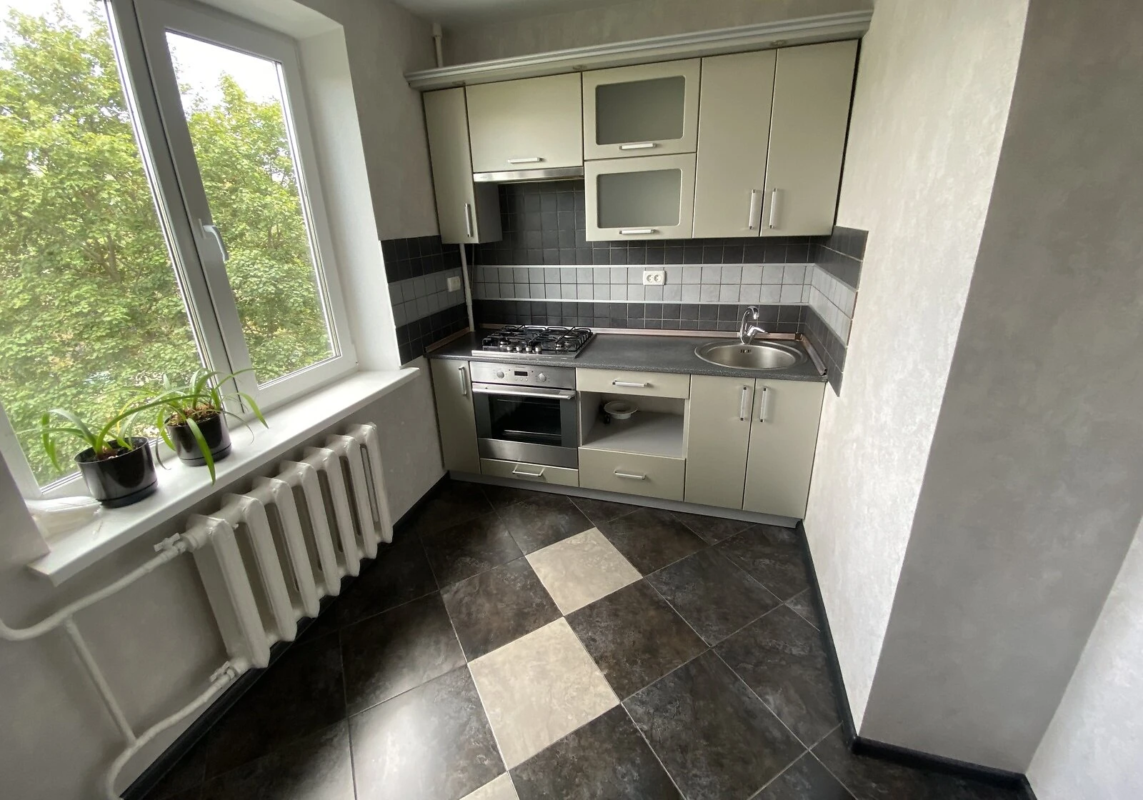 2-кімнатна квартира, Вишенька: євроремонт, кухня 7,5 м²