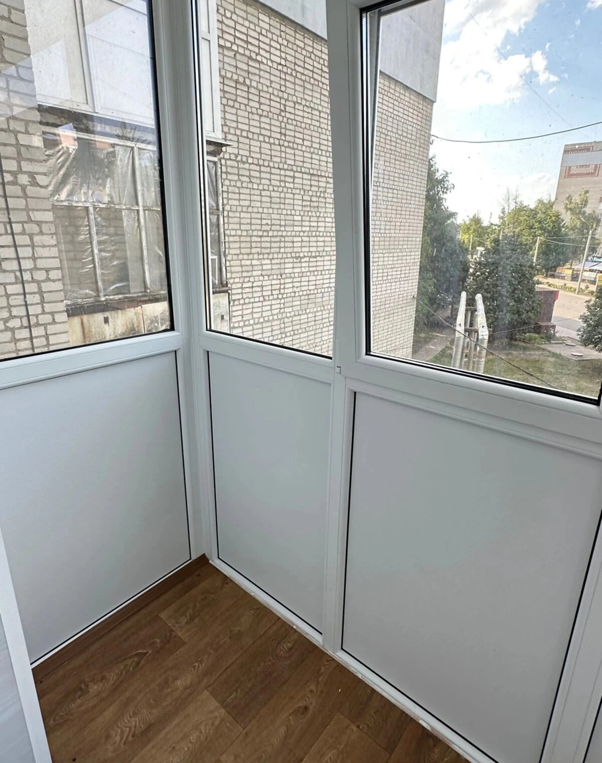 3-кімнатна квартира, Лозова: євроремонт, цегляні стіни - фото 3