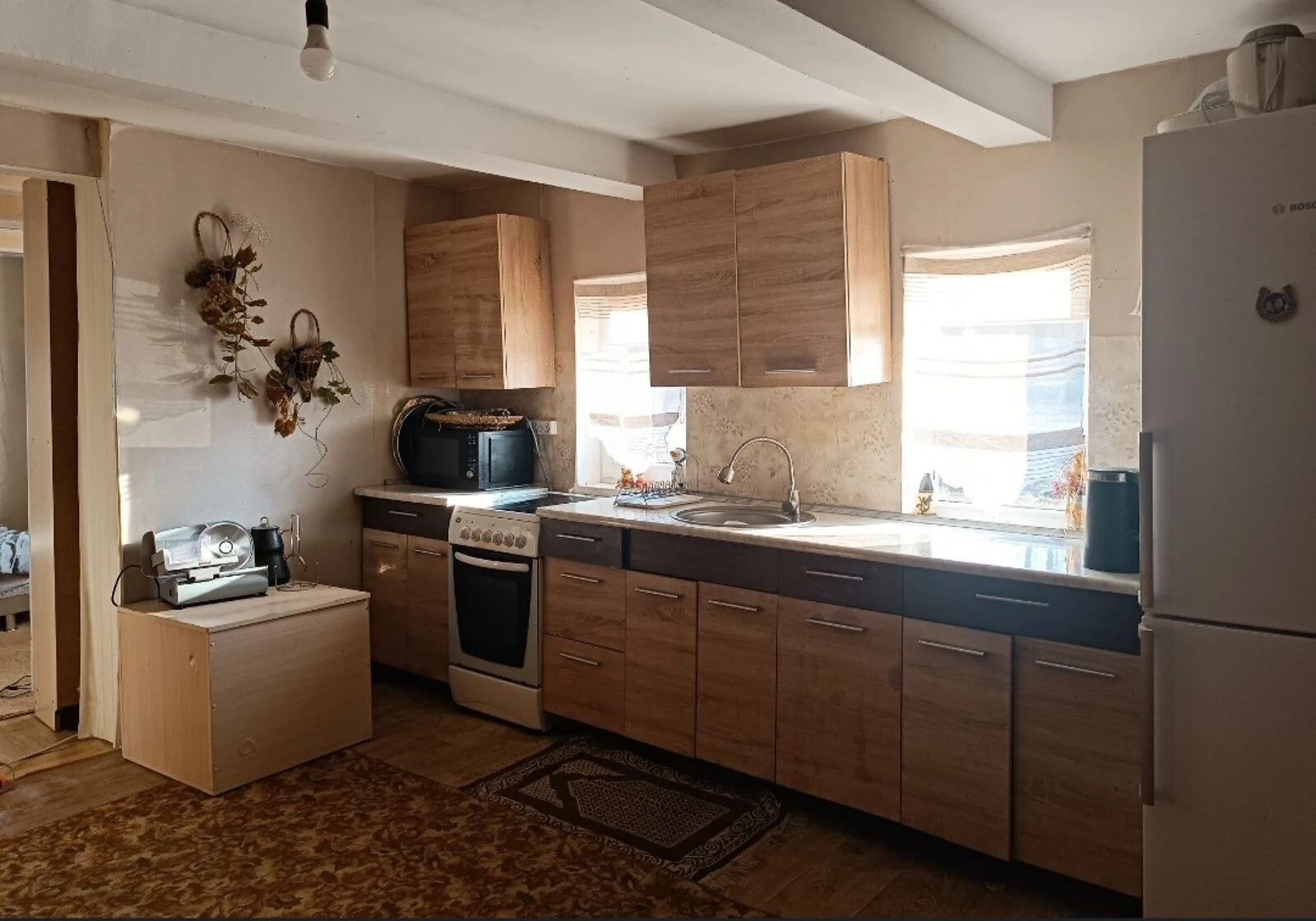 Будинок, Варварівка: криниця, город, господарські будівлі - фото 1