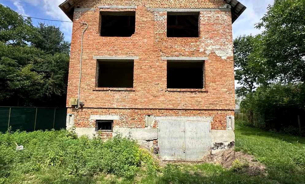 Будинок, Конопниця: недобудова, озерце, електрика - фото 2