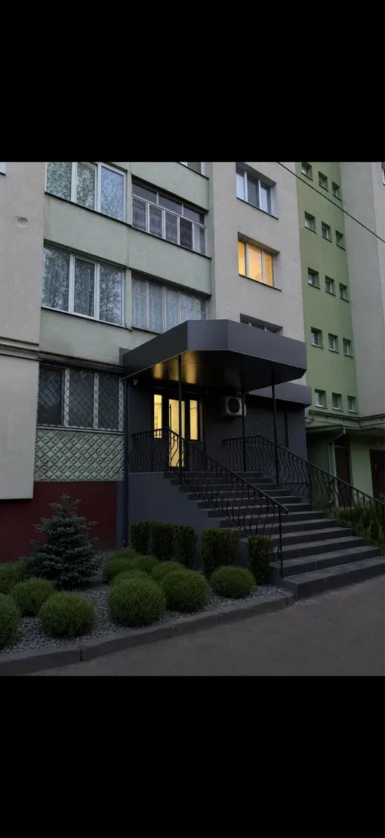 Магазин, Ровно: фасадное помещение, дизайнерский ремонт, новое оборудование, фото 3