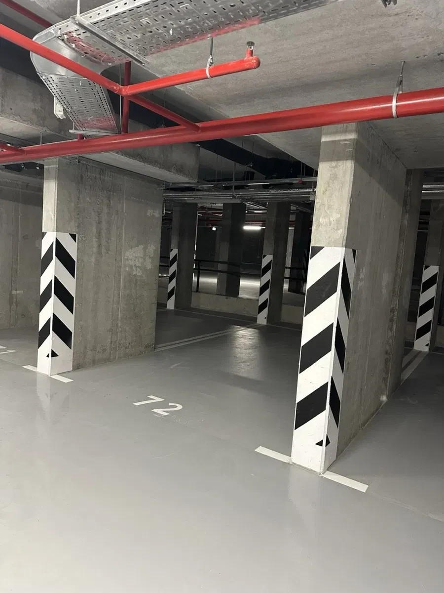 Паркоместо в ЖК UNIT.Home: подземный паркинг, доступ круглосуточно - фото 3