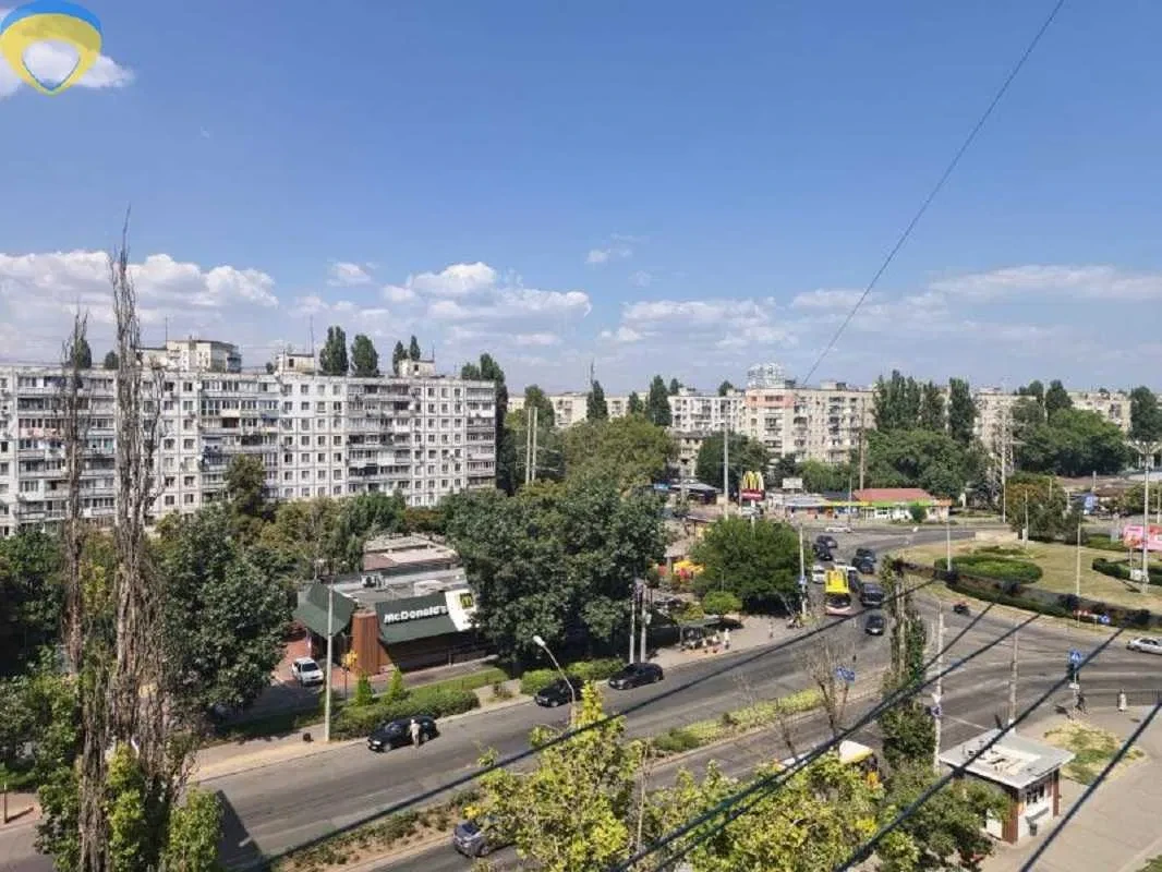2-кімнатна квартира, Київський: краєвид з вікон, комора - фото 2