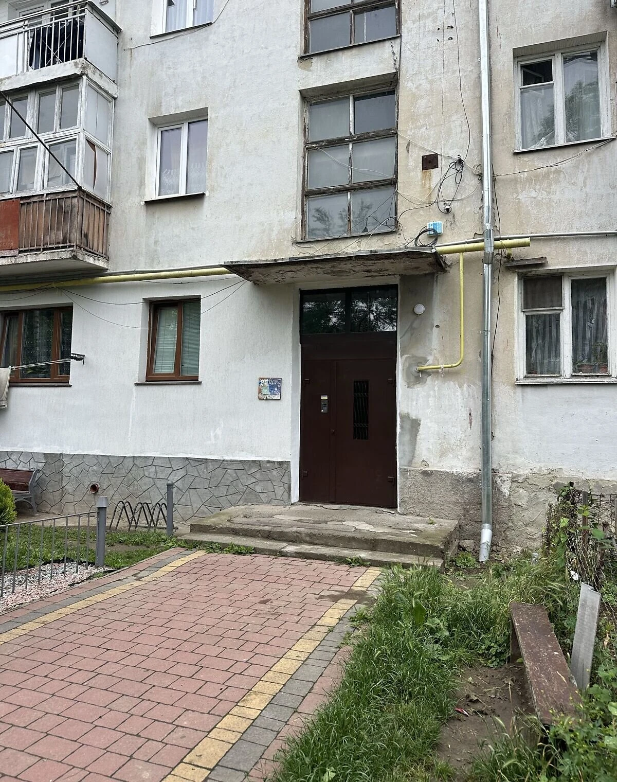 2-кімнатна квартира, Стрий: цегляні стіни, централізоване опалення - фото 3