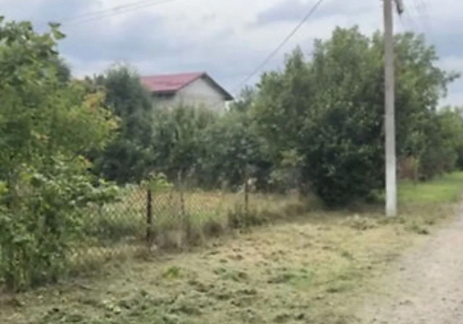 Ділянка 25 соток, Молодаво Третє: під житлову забудову, з будинком