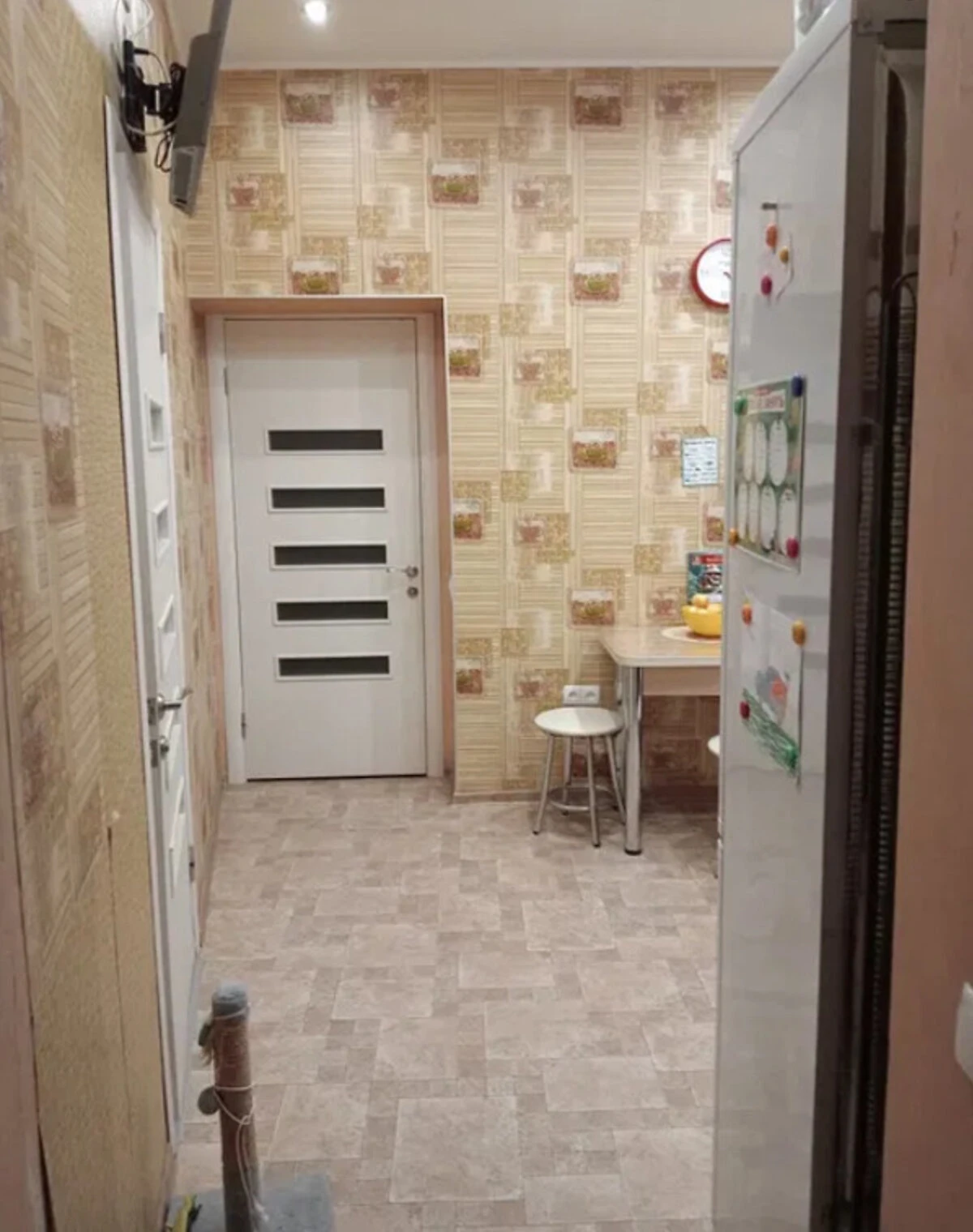 4-кімнатна квартира, Роганський: 2 санвузли, косметичний ремонт, фото 3