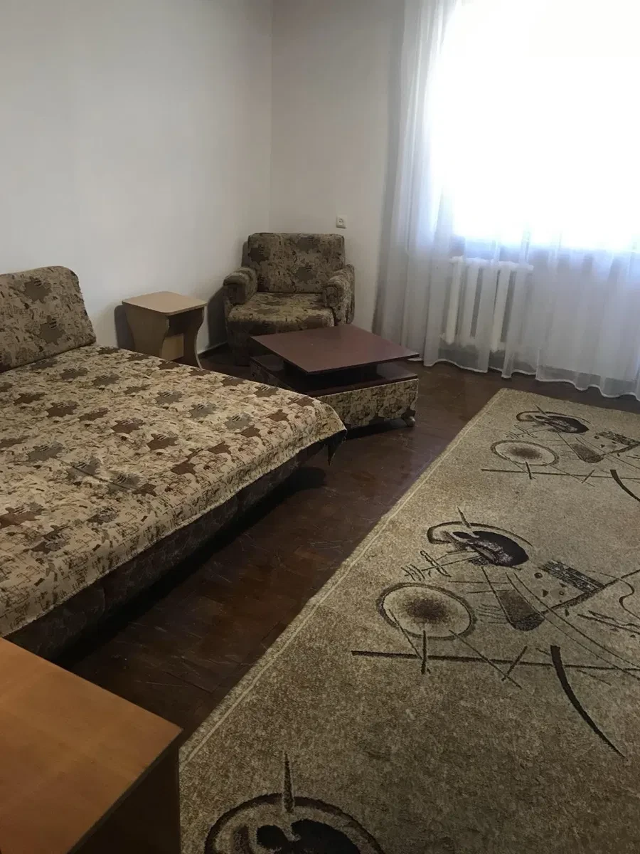 3-комнатная квартира, Киевский: 5 Фонтана, кухня 10 м², фото 4