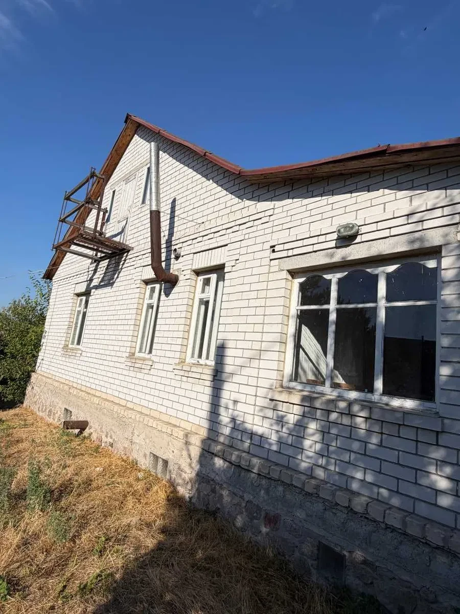 Будинок, Богуслав: гараж, підвал близько 102 м², ділянка 15 соток - фото 2