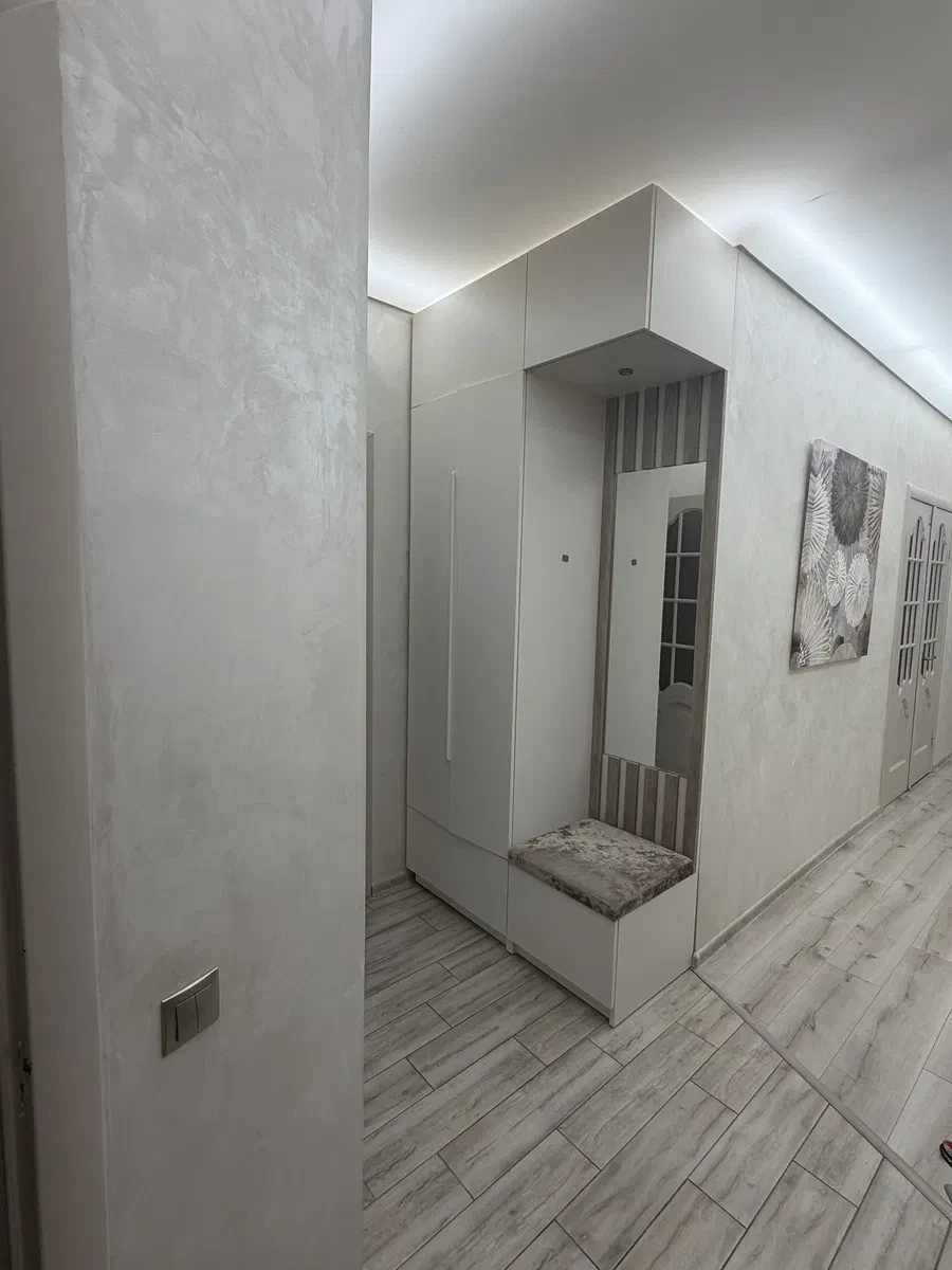 2-кімнатна квартира у ЖК Поділля: євроремонт, тепла підлога, паркомісце - фото 1