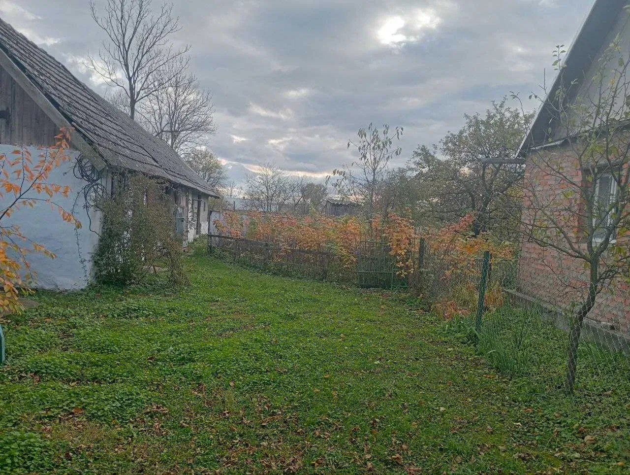 Будинок, Бортків: 28 соток, школа через паркан, пічне опалення - фото 5