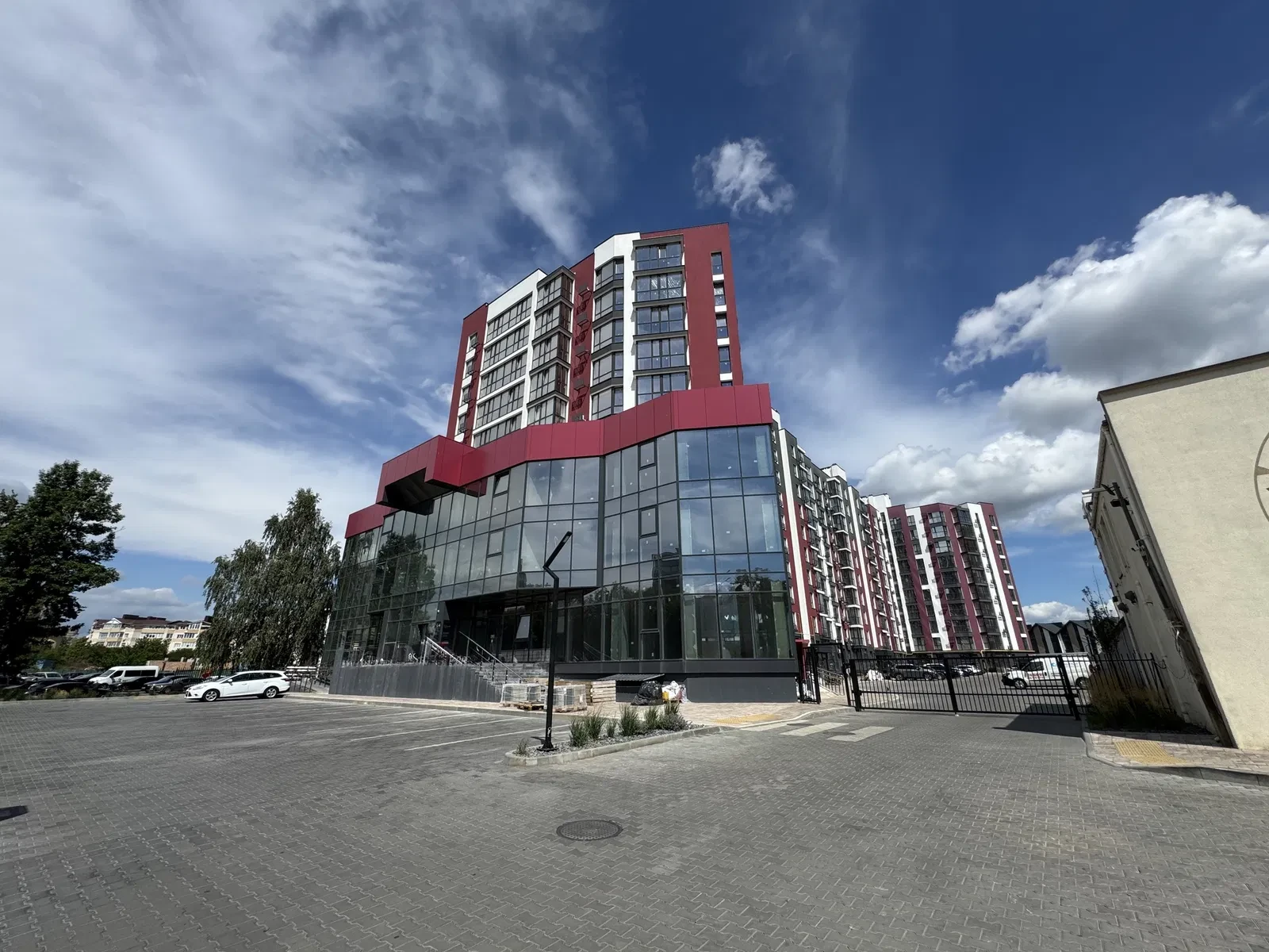 Помещение в ЖК Гранд Липини: открытая планировка, паркинг, ремонт, фото 2