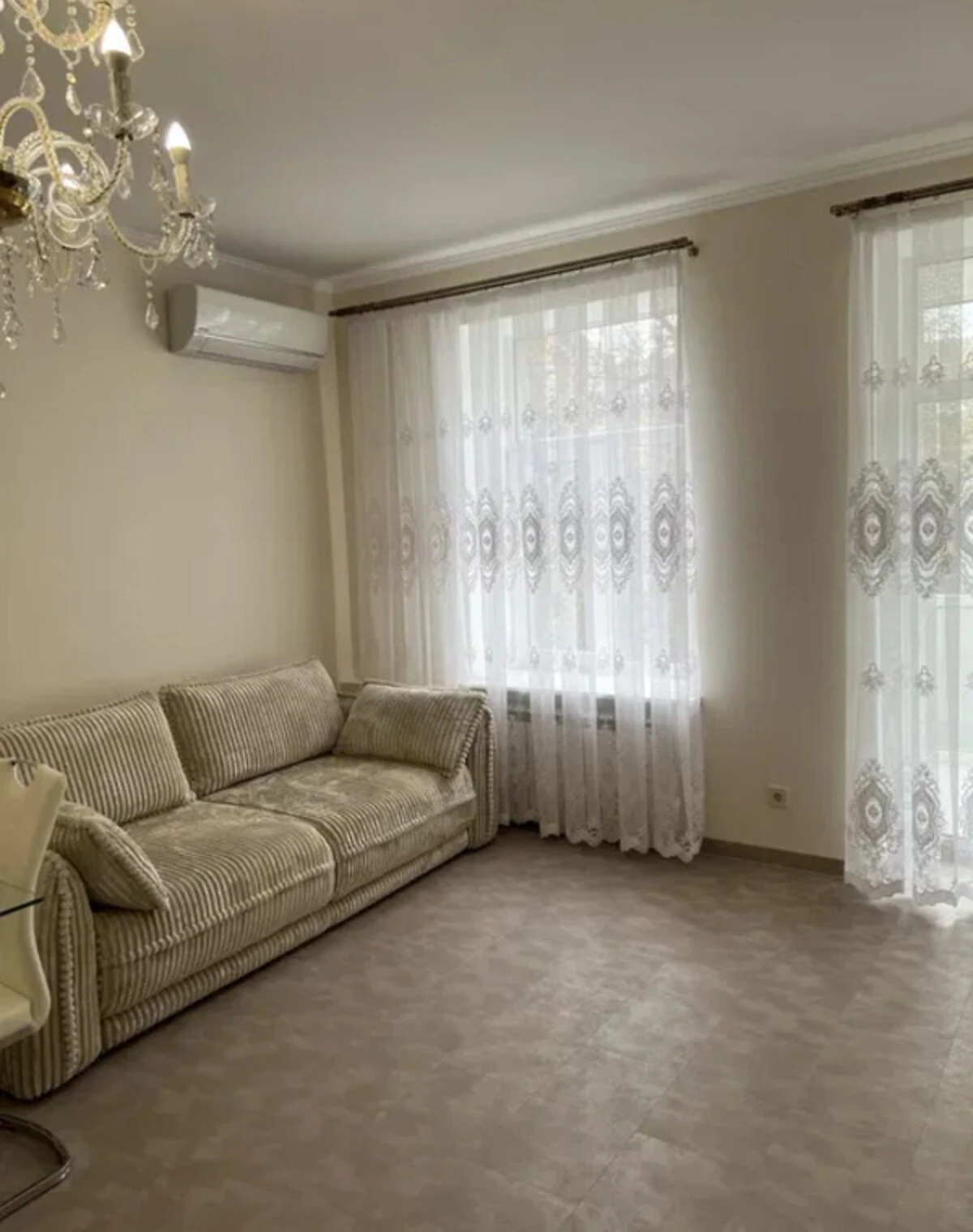 2-кімнатна квартира, Костянтинівська: євроремонт, кухня 30 м² - фото 2