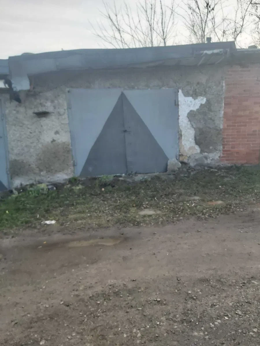 Гараж, Павлоград: цегляний, погріб, електрика