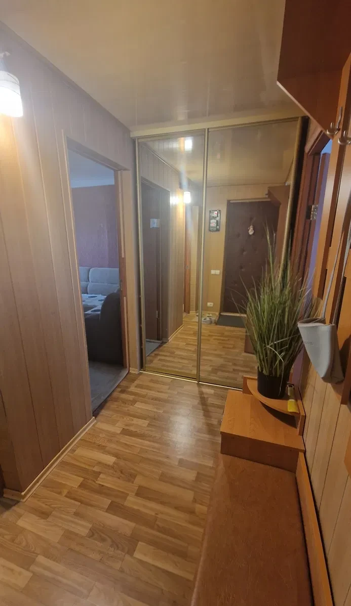 2-кімнатна квартира, Подвірки: гараж, меблі й техніка, фото 3