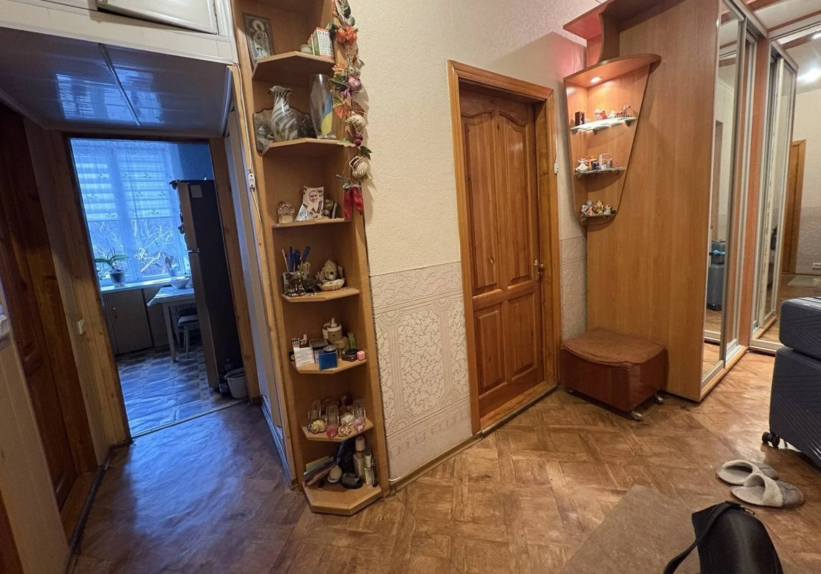 2-комнатная квартира, Вознесеновский: укрытие в доме, кирпичные стены, фото 3