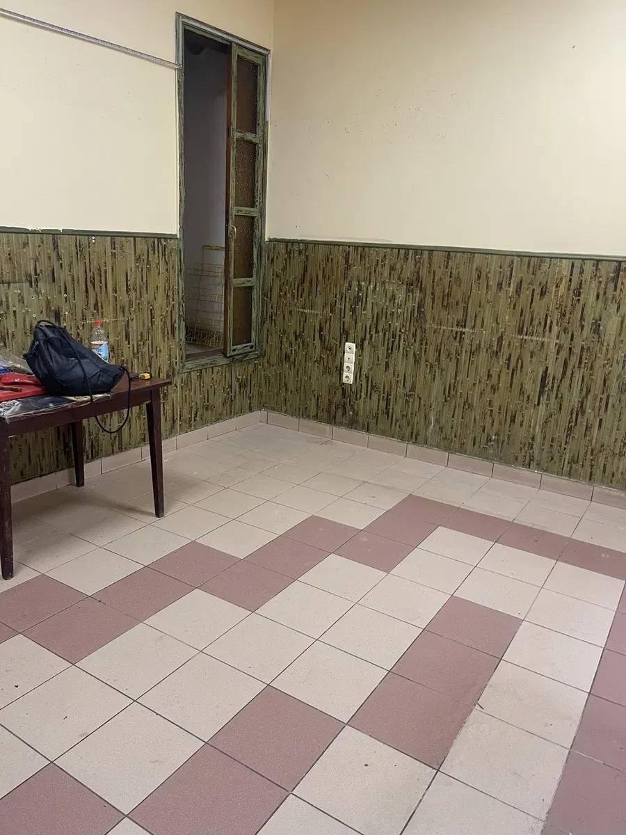 Приміщення, Галицький: фасадний вхід, індивідуальне газове опалення, фото 4