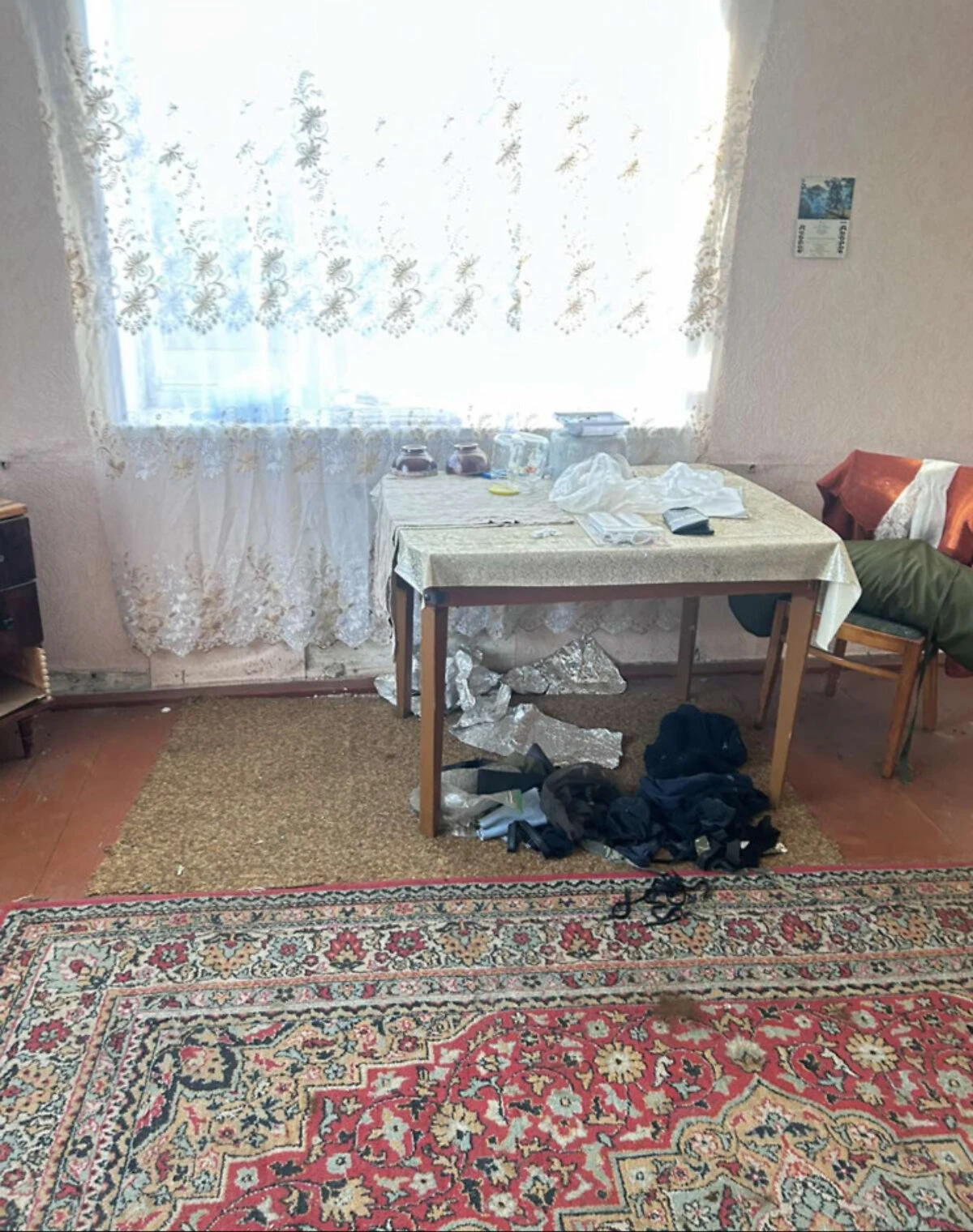 Будинок, Чутове: 7 соток, свердловина, газове та пічне опалення - фото 4