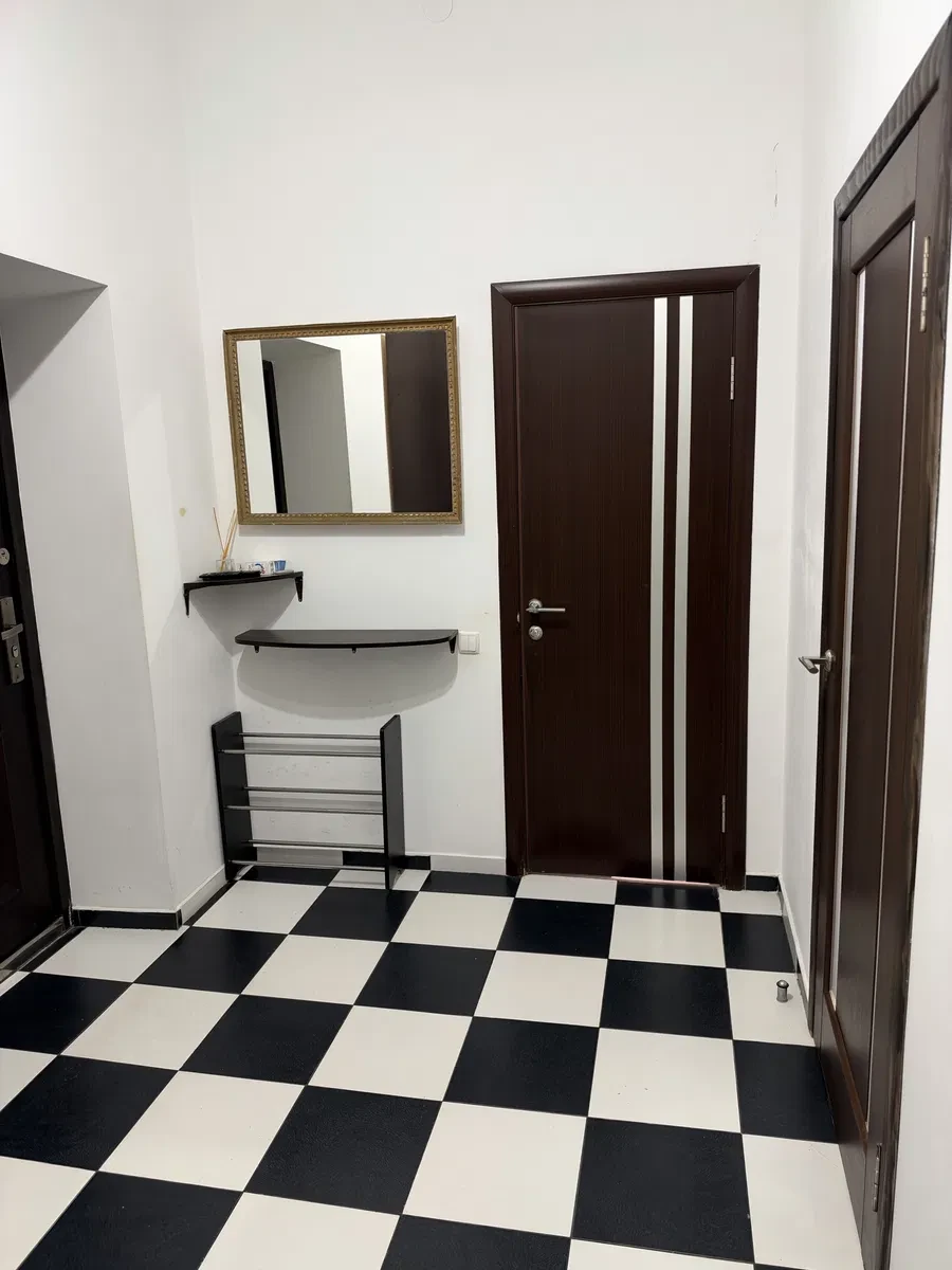 2-комнатная квартира, Центральный: сталинка, высокие потолки, фото 5