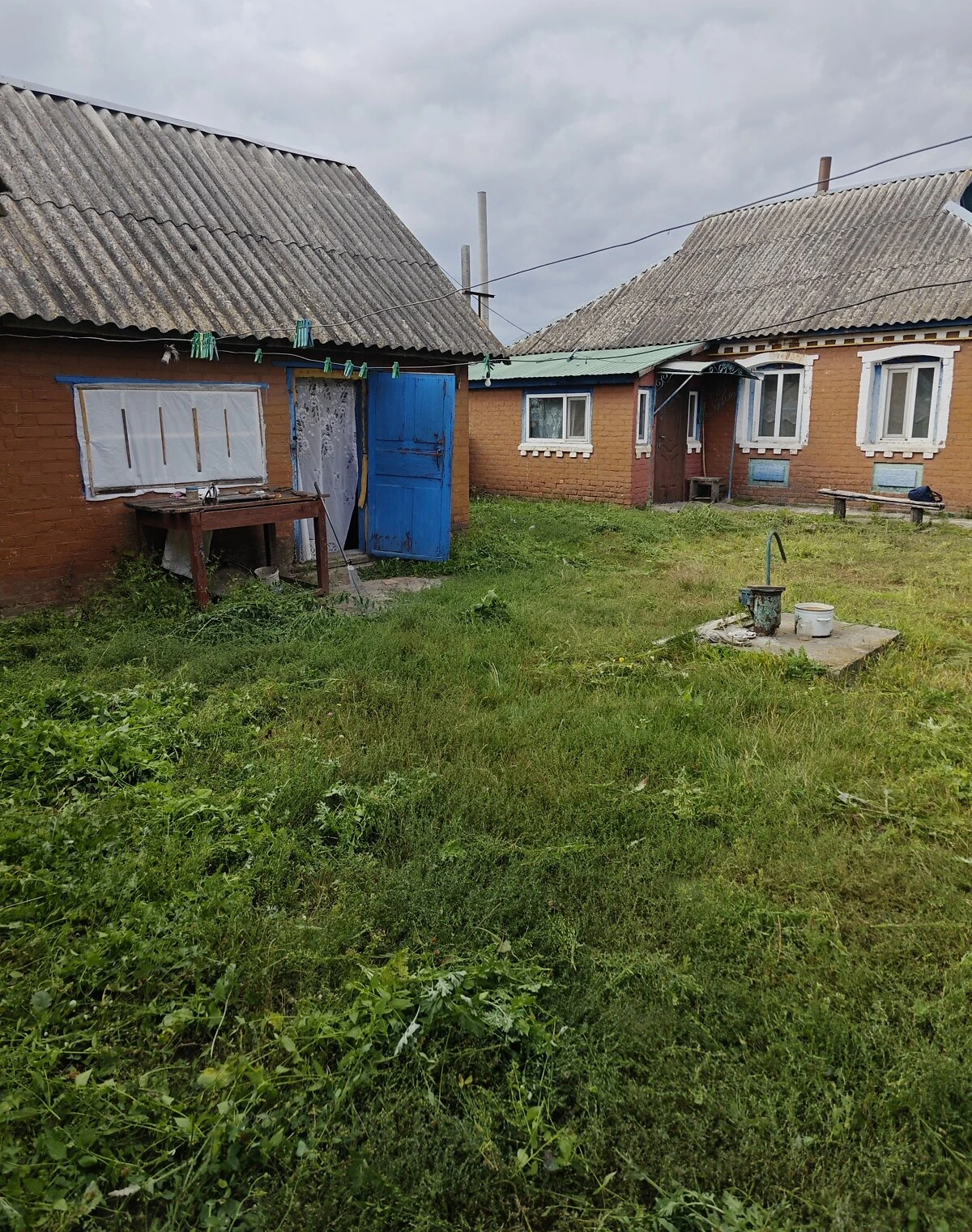 Будинок, Вовчик: 50 соток, газове й пічне опалення