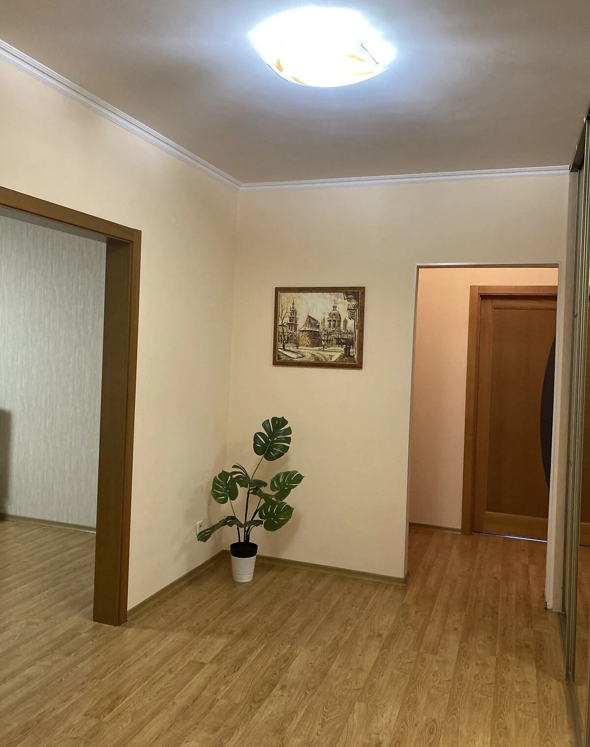 3-кімнатна квартира, Осокорки: закріплене паркомісце, 2 санвузли - фото 2