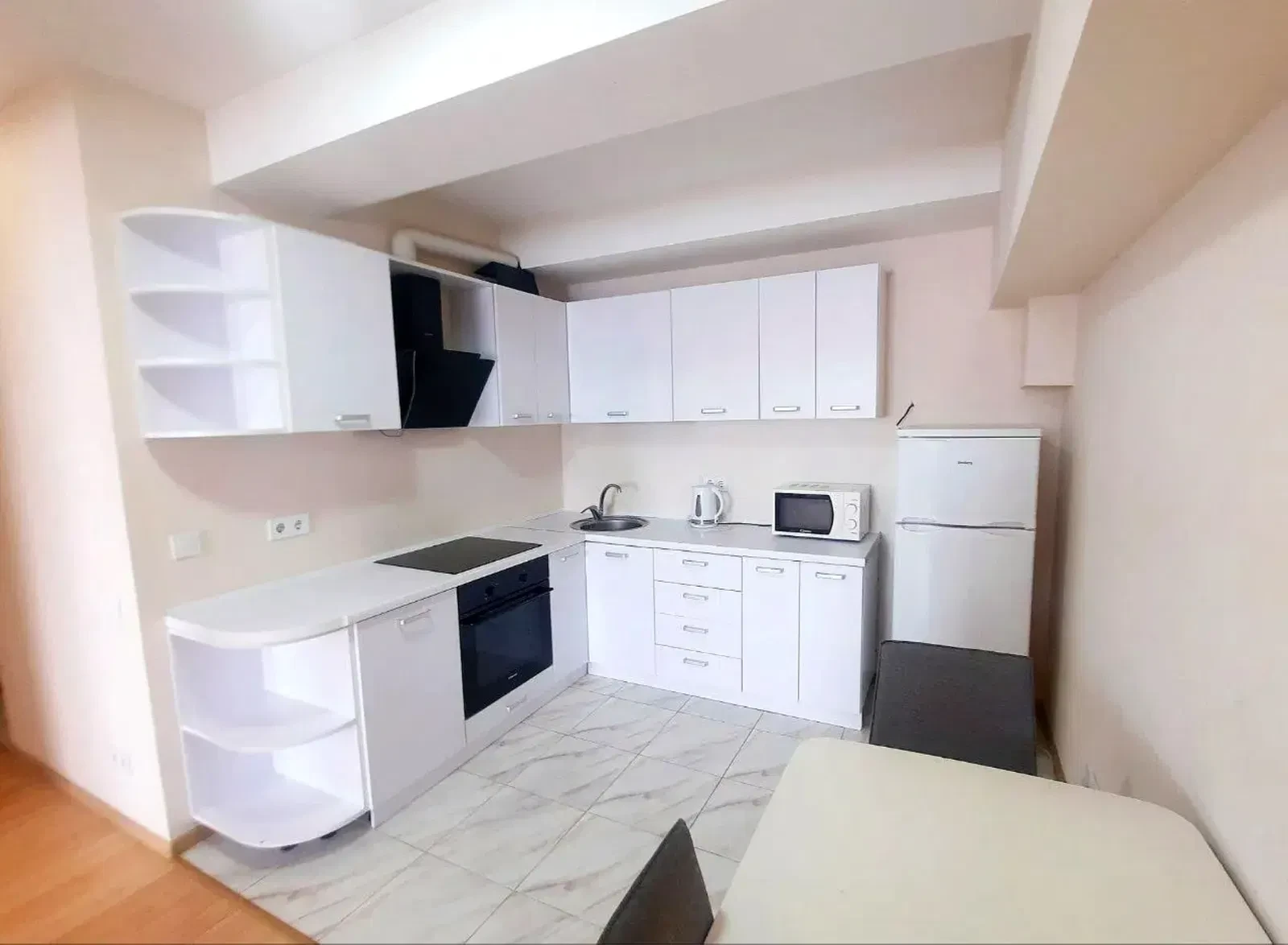 1-кімнатна квартира у ЖК Smart House: вода без світла, метро Берестейська