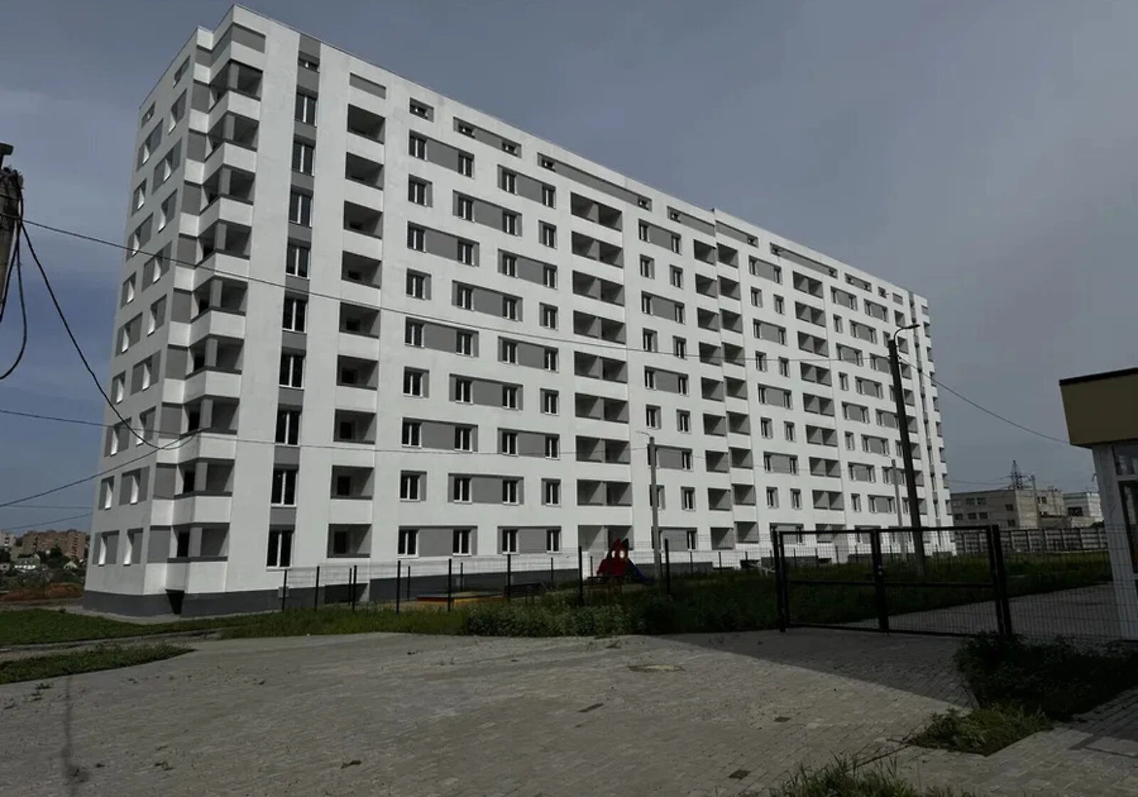 2-кімнатна квартира, Холодна Гора: кухня 12.2 м², цегляні стіни - фото 1