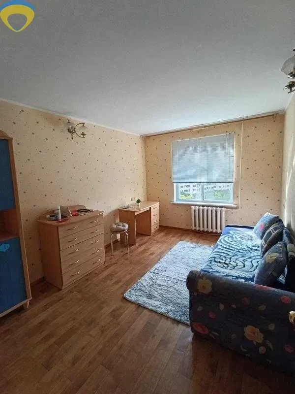3-кімнатна квартира, Київський: два балкони, косметичний ремонт - фото 4