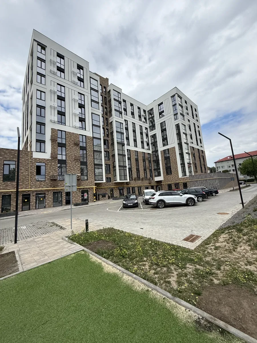 1-кімнатна квартира у ЖК Ренесанс: автономне опалення, стелі 3 м - фото 2