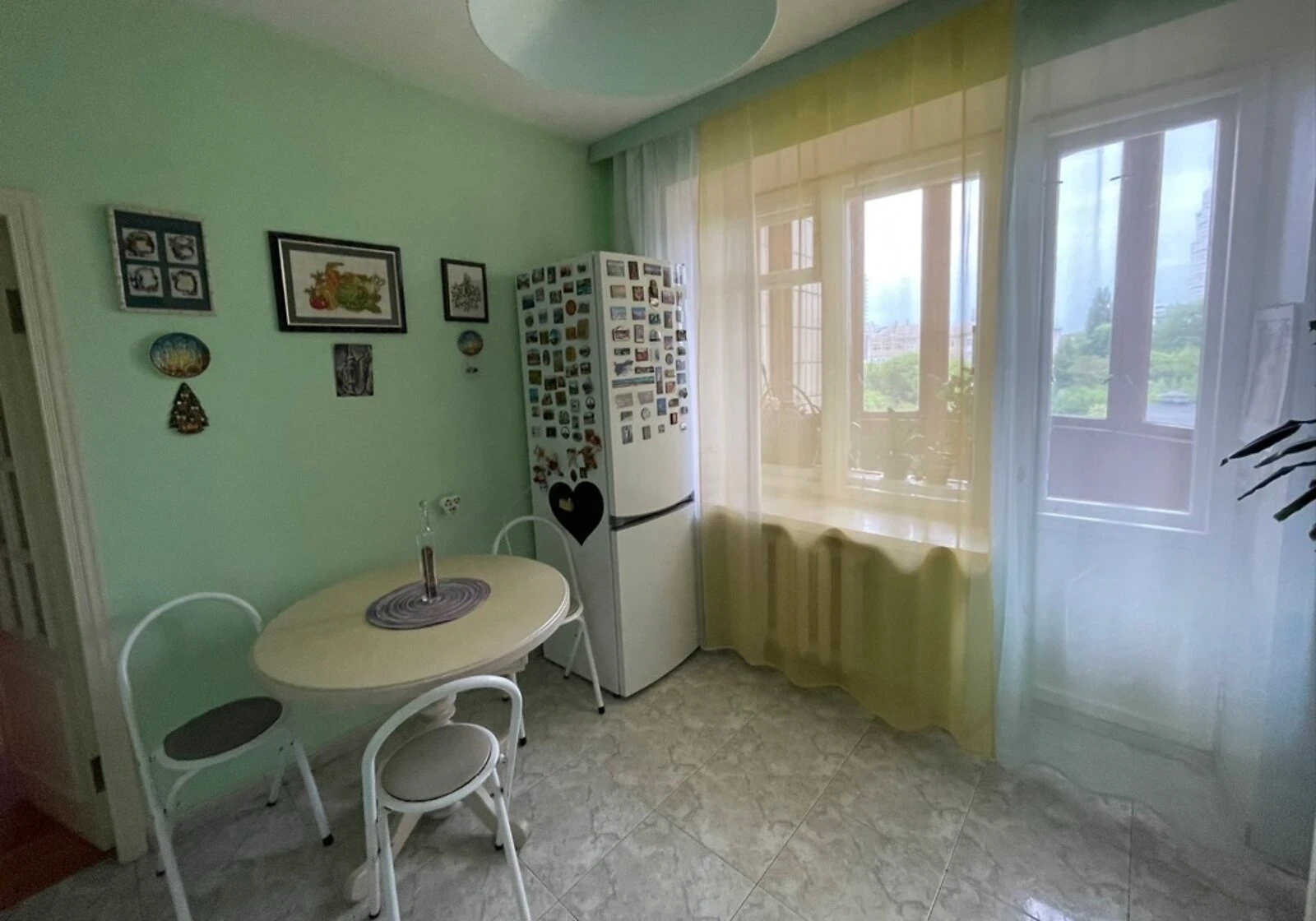 3-кімнатна квартира, Печерськ: власна тераса, 5 спальних місць - фото 3
