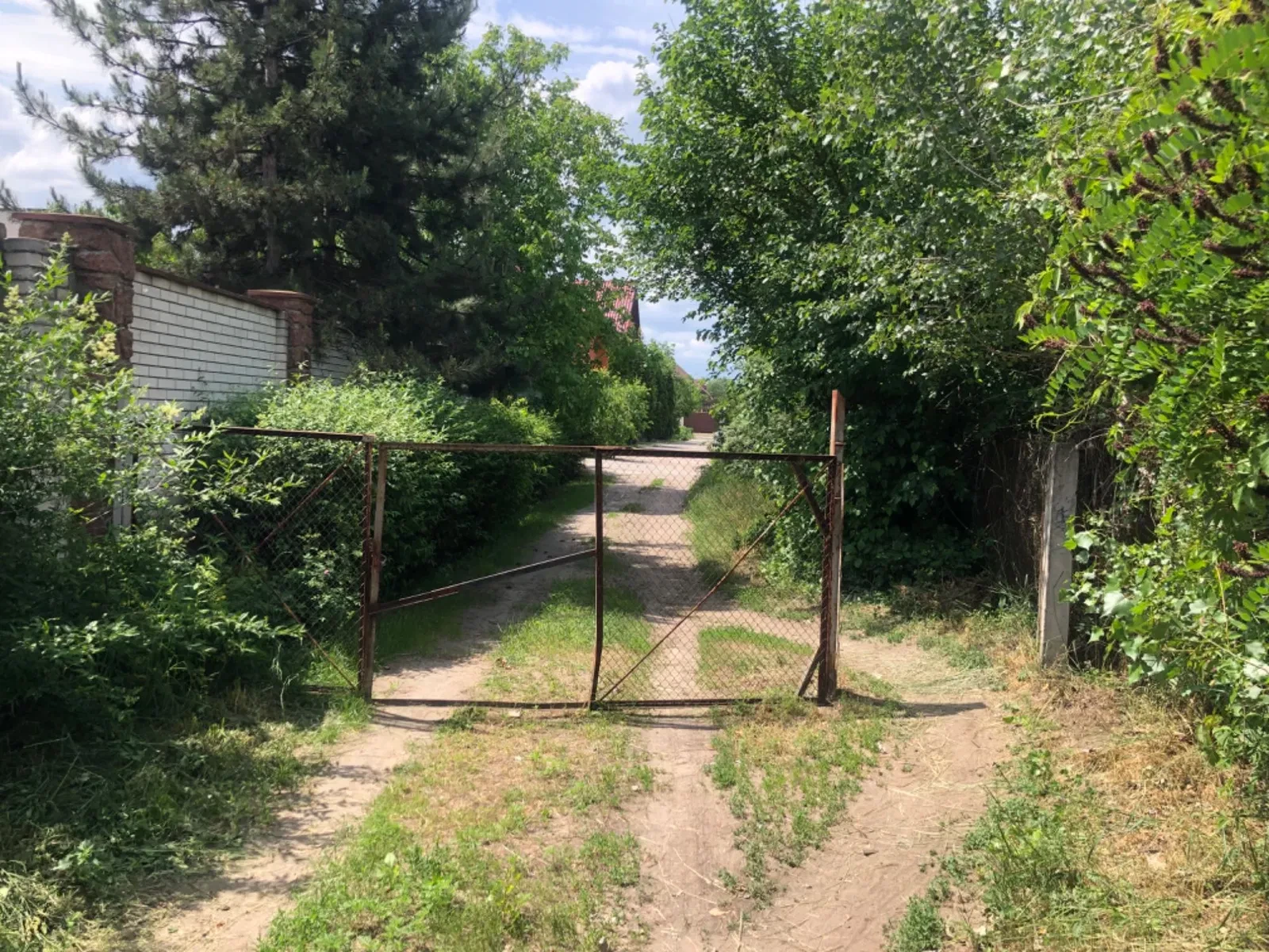 Участок 6 соток, Осокорки: у озера Мартыщев, есть дом, фото 3