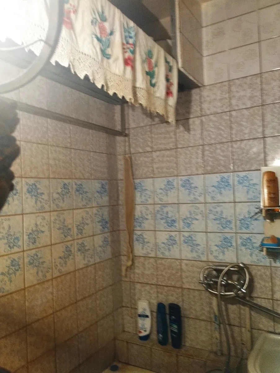 1-кімнатна квартира, Васильків: кімната 19,6 м², газова колонка - фото 4