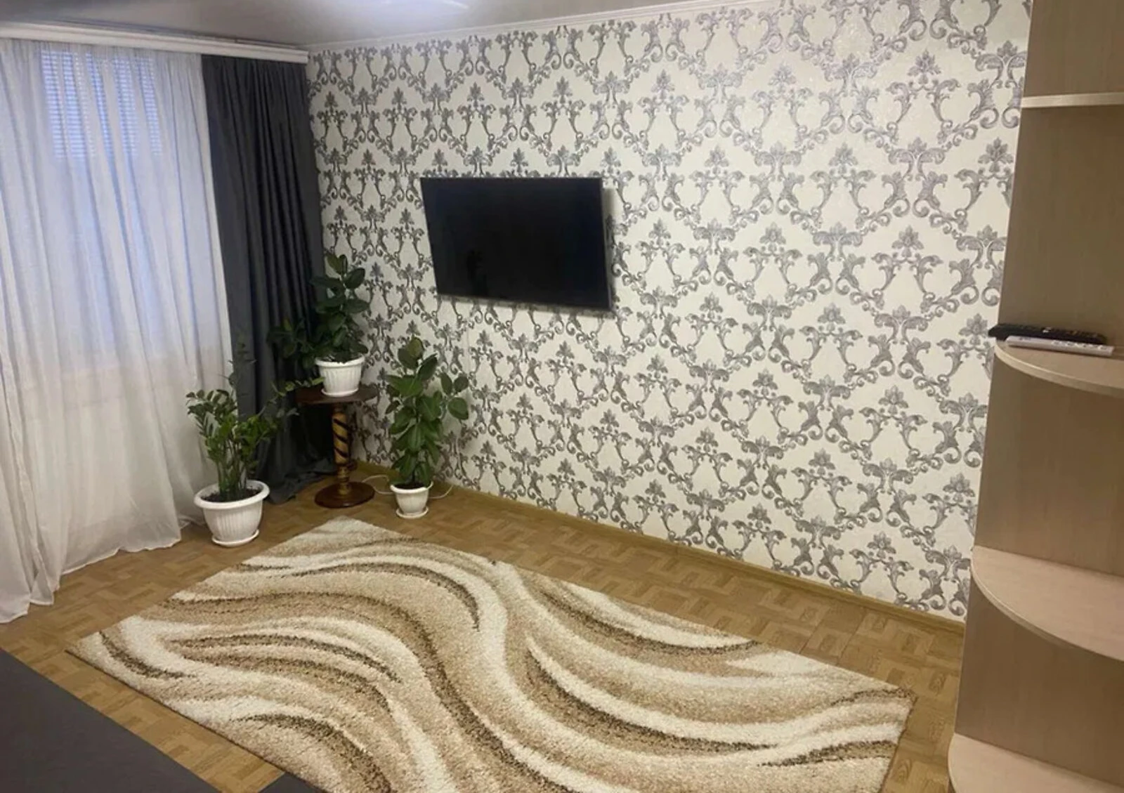 2-кімнатна квартира, Кривий Ріг: косметичний ремонт, балкон - фото 4