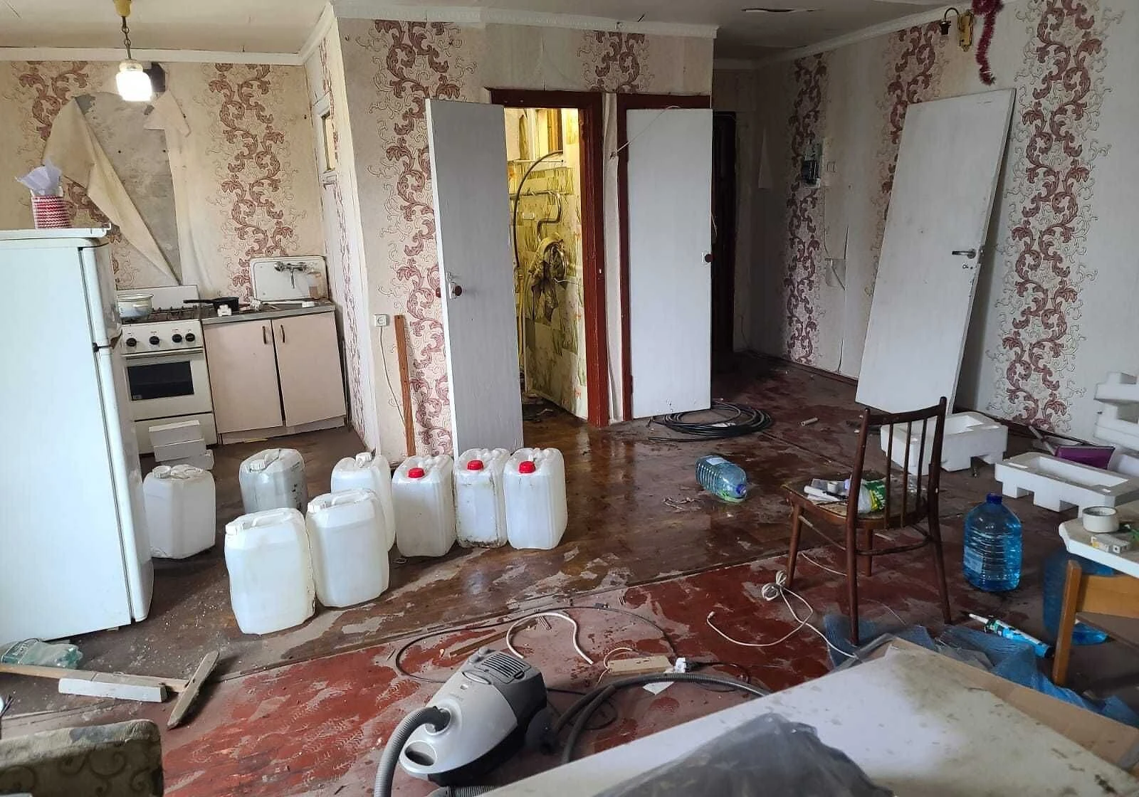 3-кімнатна квартира, вул. Будівельників: дизайнерський ремонт, бойлер - фото 5